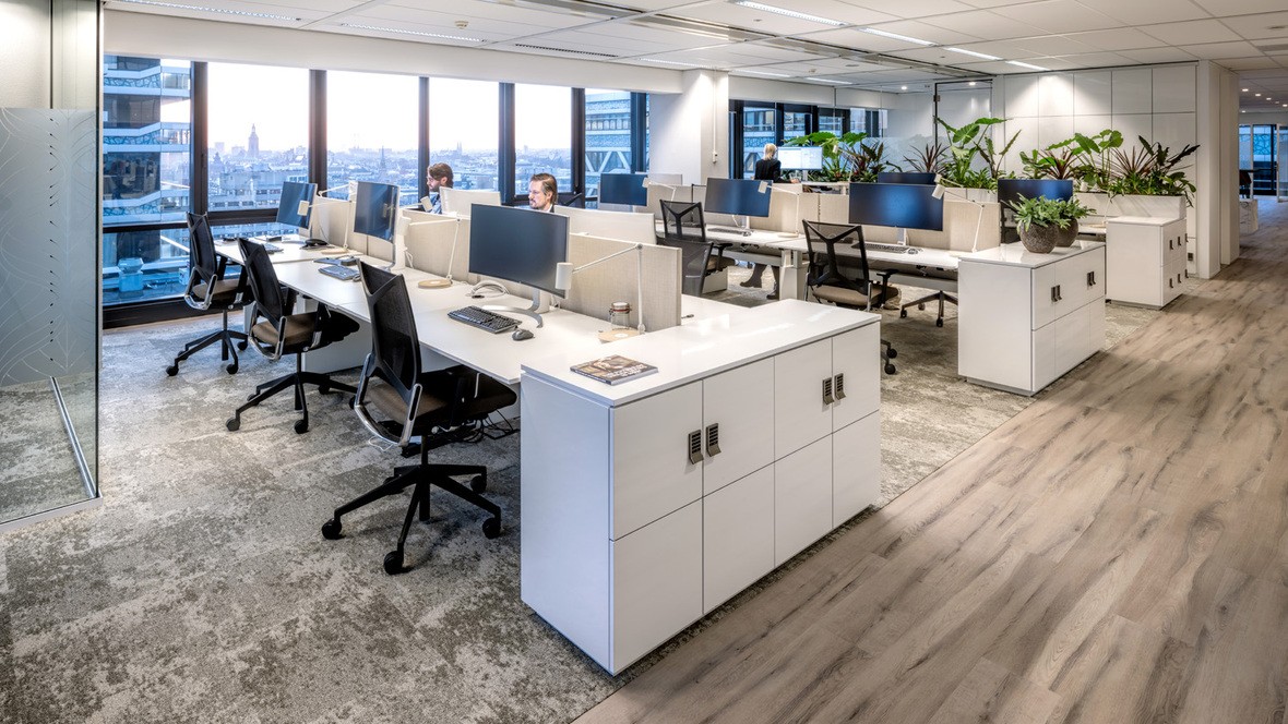 Adaptiv Global Solutions image